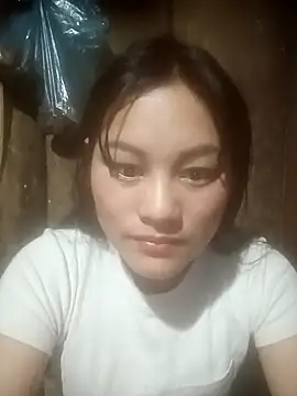 Snapshot of Momo-biki chatting on 13, 3, 2026 Momo-biki online show from 13, 3, 2026