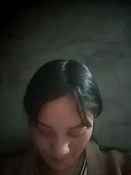 Snapshot of Momo-biki chatting on 3, 2, 2026 Momo-biki online show from 3, 2, 2026