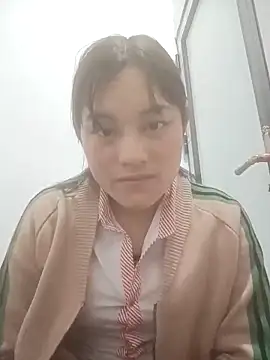 Snapshot of Momo-biki chatting on 5, 2, 2026 Momo-biki online show from 5, 2, 2026