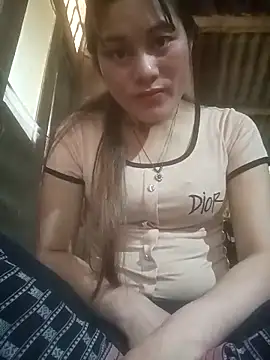 Snapshot of Momo-biki chatting on 6, 2, 2026 Momo-biki online show from 6, 2, 2026