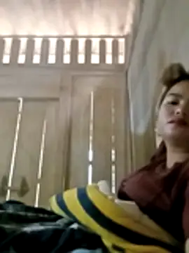 Snapshot of emlylyxinh chatting on 7, 2, 2026 emlylyxinh online show from 7, 2, 2026