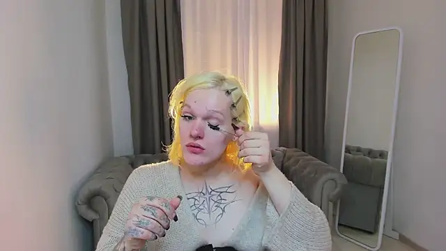 Lollita Morgan online show from 16, 4, 2026