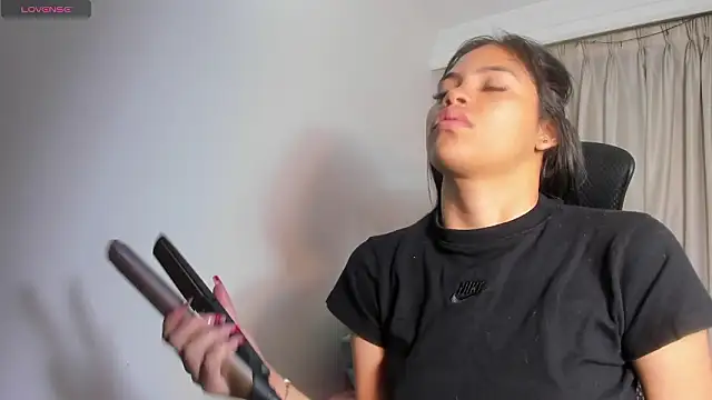 kendall hernandez online show from 11, 2, 2026