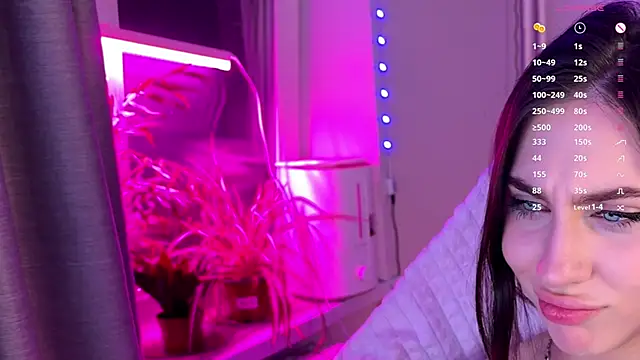 lunawho online show from 7, 5, 2026