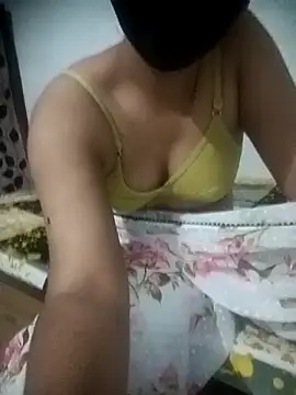 Snapshot of aishwarya_sunkisser chatting on 3, 2, 2026 aishwarya sunkisser online show from 3, 2, 2026