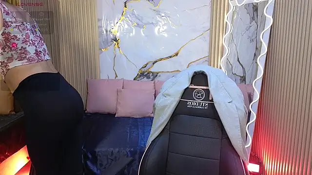 Snapshot of Athenaa_tay chatting on 18, 2, 2026 Athenaa tay online show from 18, 2, 2026