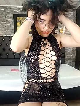 Snapshot of KittyLatina_02 chatting on 28, 2, 2026 KittyLatina 02 online show from 28, 2, 2026