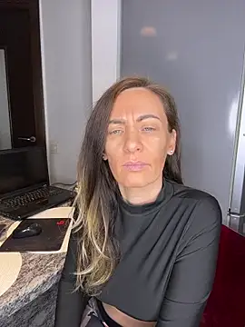 Snapshot of DivineAmely chatting on 28, 2, 2026 DivineAmely online show from 28, 2, 2026