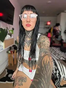 xsadtanas online show from 15, 4, 2026