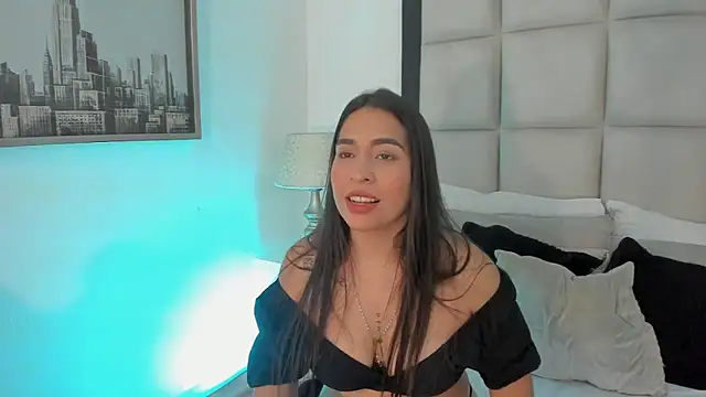 SussyFox online show from 5, 3, 2026