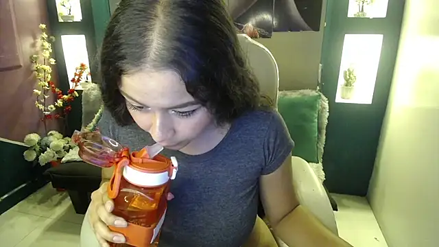 gygy fox 09 online show from 10, 4, 2026