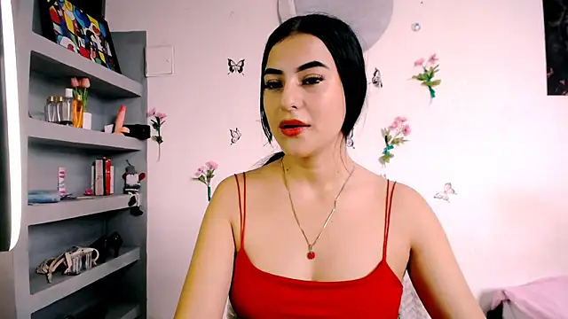 Snapshot of charlotte_petit_ chatting on 7, 2, 2026 charlotte petit online show from 7, 2, 2026