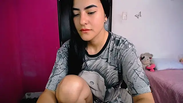 Snapshot of charlotte_petit_ chatting on 24, 2, 2026 charlotte petit online show from 24, 2, 2026