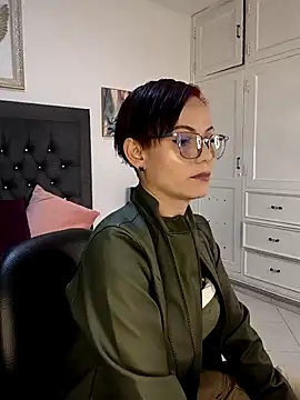 Anne 05 online show from 2, 2, 2026