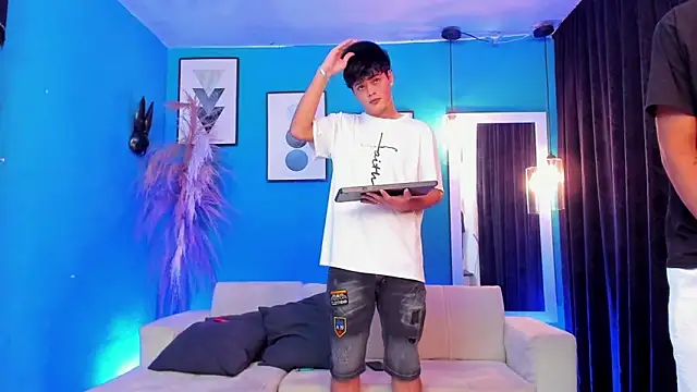 KingOfHeavens 2 online show from 11, 2, 2026