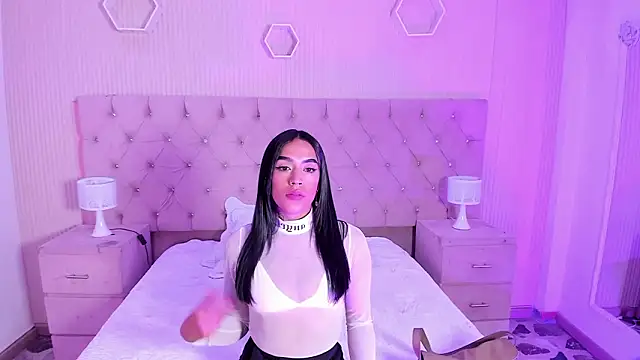 JazminRusso  online show from 6, 2, 2026