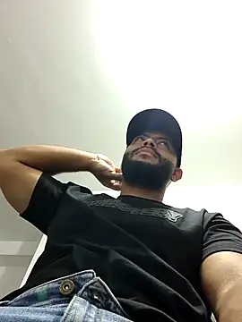 Snapshot of KLEYTON33 chatting on 4, 2, 2026 KLEYTON33 online show from 4, 2, 2026