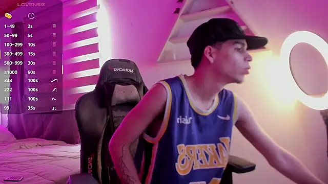 Snapshot of juan_posada chatting on 21, 2, 2026 juan posada online show from 21, 2, 2026