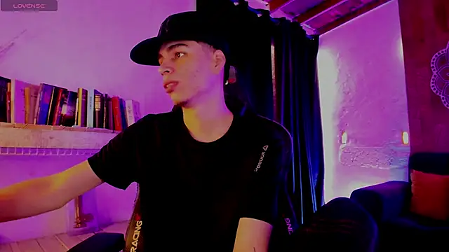 Snapshot of juan_posada chatting on 16, 2, 2026 juan posada online show from 16, 2, 2026