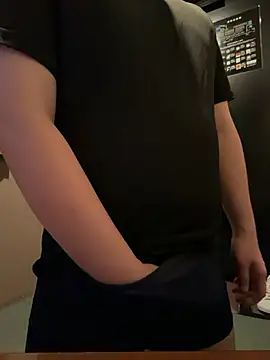 Snapshot of yuuuuusuke00 chatting on 5, 2, 2026 yuuuuusuke00 online show from 5, 2, 2026