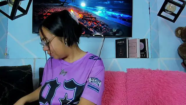 amy noa online show from 10, 4, 2026