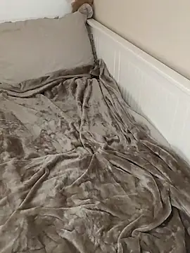 YaraEstelle online show from 13, 3, 2026