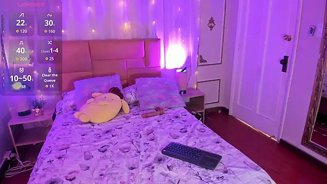 LiaLovet online show from 3, 4, 2026