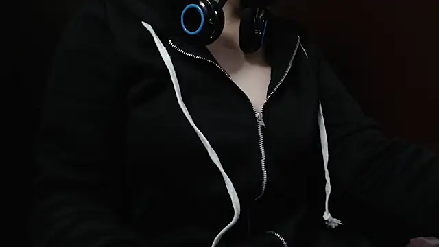 Snapshot of r_i_o__r_i_o chatting on 29, 3, 2026 r i o r i o online show from 29, 3, 2026