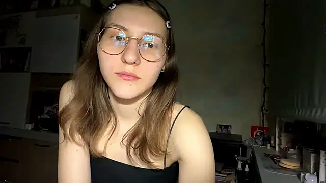 Miaaa Moon online show from 27, 3, 2026