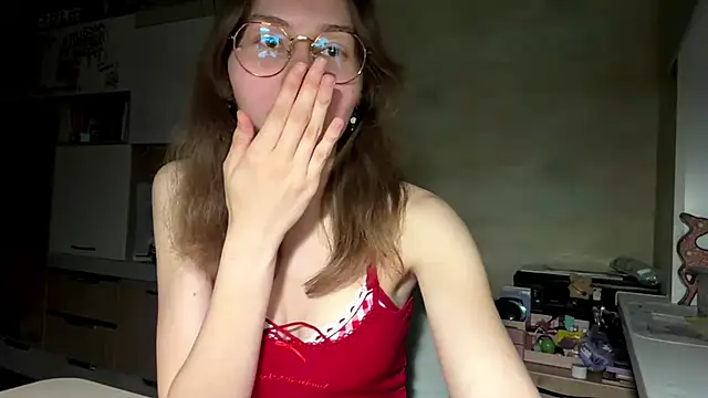 Miaaa Moon online show from 10, 4, 2026