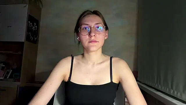 Snapshot of Miaaa_Moon chatting on 11, 7, 2026 Miaaa Moon online show from 11, 7, 2026