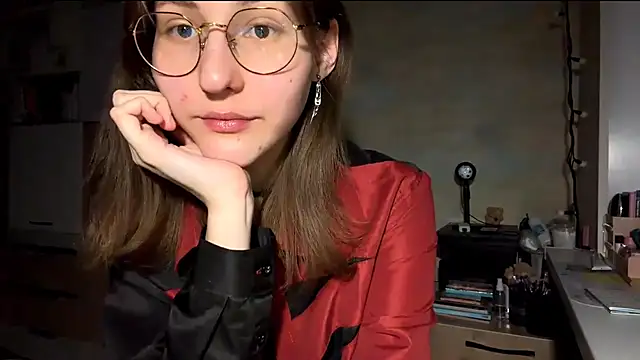 Snapshot of Miaaa_Moon chatting on 5, 2, 2026 Miaaa Moon online show from 5, 2, 2026