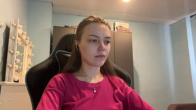 AndreeMerryman online show from 5, 4, 2026