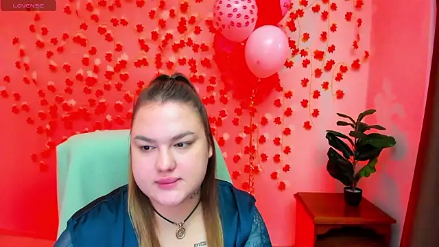 Snapshot of Sofiawetsweet chatting on 10, 2, 2026 Sofiawetsweet online show from 10, 2, 2026