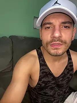 Snapshot of alessand180521 chatting on 8, 2, 2026 alessand180521 online show from 8, 2, 2026