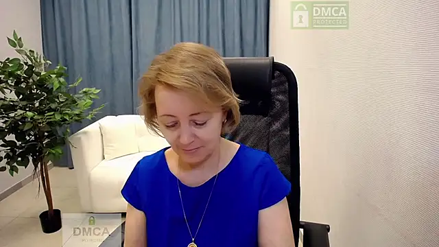 Snapshot of MONA_W chatting on 23, 4, 2026 MONA W online show from 23, 4, 2026