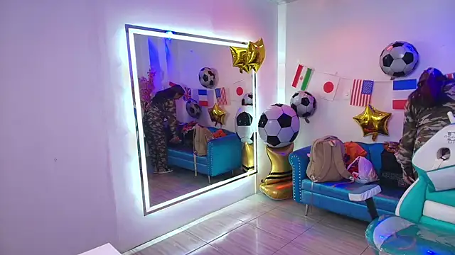 Snapshot of Madame_scarlett chatting on 23, 6, 2026 Madame scarlett online show from 23, 6, 2026