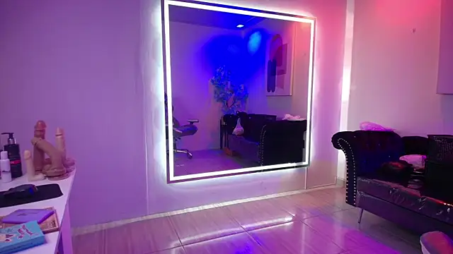 Snapshot of Madame_scarlett chatting on 14, 6, 2026 Madame scarlett online show from 14, 6, 2026