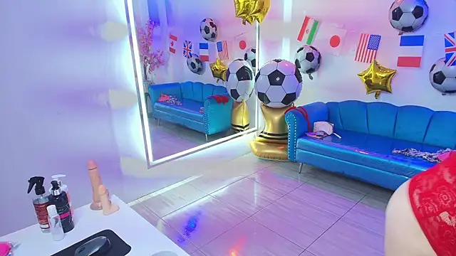 Snapshot of Madame_scarlett chatting on 25, 6, 2026 Madame scarlett online show from 25, 6, 2026