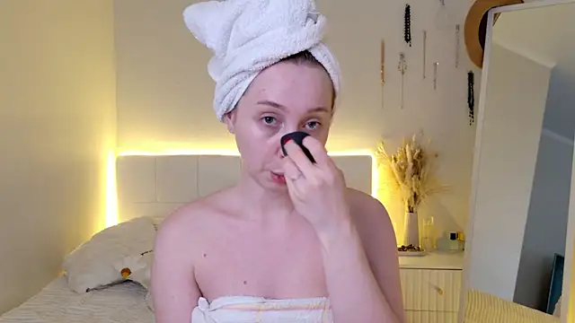 CandiceKingzzz online show from 15, 3, 2026