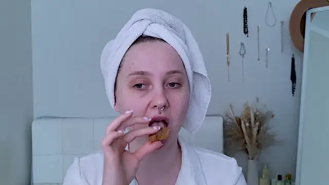 CandiceKingzzz online show from 18, 3, 2026