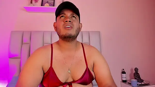 Snapshot of jay_kross1 chatting on 8, 2, 2026 jay kross1 online show from 8, 2, 2026