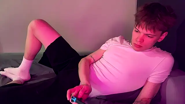 Snapshot of Kevin_bucks chatting on 3, 3, 2026 Kevin bucks online show from 3, 3, 2026