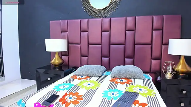 Snapshot of LauraRoot chatting on 2, 3, 2026 LauraRoot online show from 2, 3, 2026