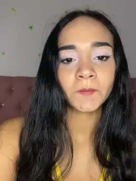 Maria x Alejandra online show from 14, 5, 2026