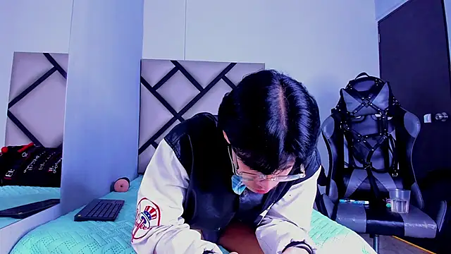 Bennet-Gray online show from 17, 2, 2026