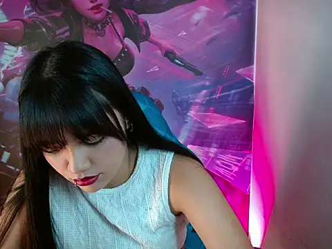 Snapshot of Kaytlin_James chatting on 5, 2, 2026 Kaytlin James online show from 5, 2, 2026