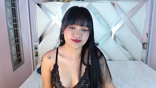 Snapshot of Kaytlin_James chatting on 13, 2, 2026 Kaytlin James online show from 13, 2, 2026