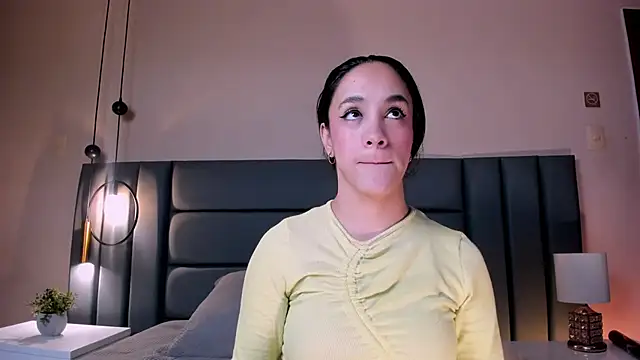 Snapshot of CelesteQueeen chatting on 5, 3, 2026 CelesteQueeen online show from 5, 3, 2026