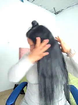 emily-rousee- online show from 22, 4, 2026